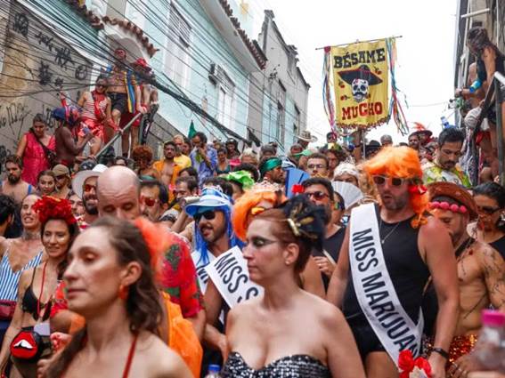 Bloco de carnaval nas ruas do Rio de Janeiro