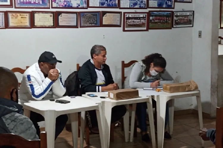 Liga Esportiva de Mariana e clubes definem retorno dos torneios de futebol amador