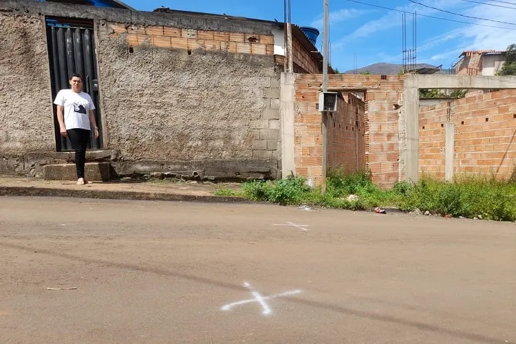 Sem aviso, Vale tenta bloquear ruas no distrito de Antônio Pereira (Ouro Preto)