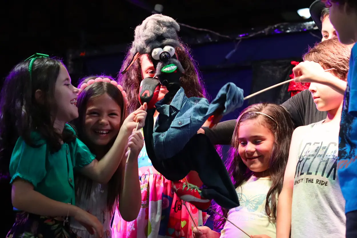 Personagens do imaginário popular ganham vida em Ouro Preto