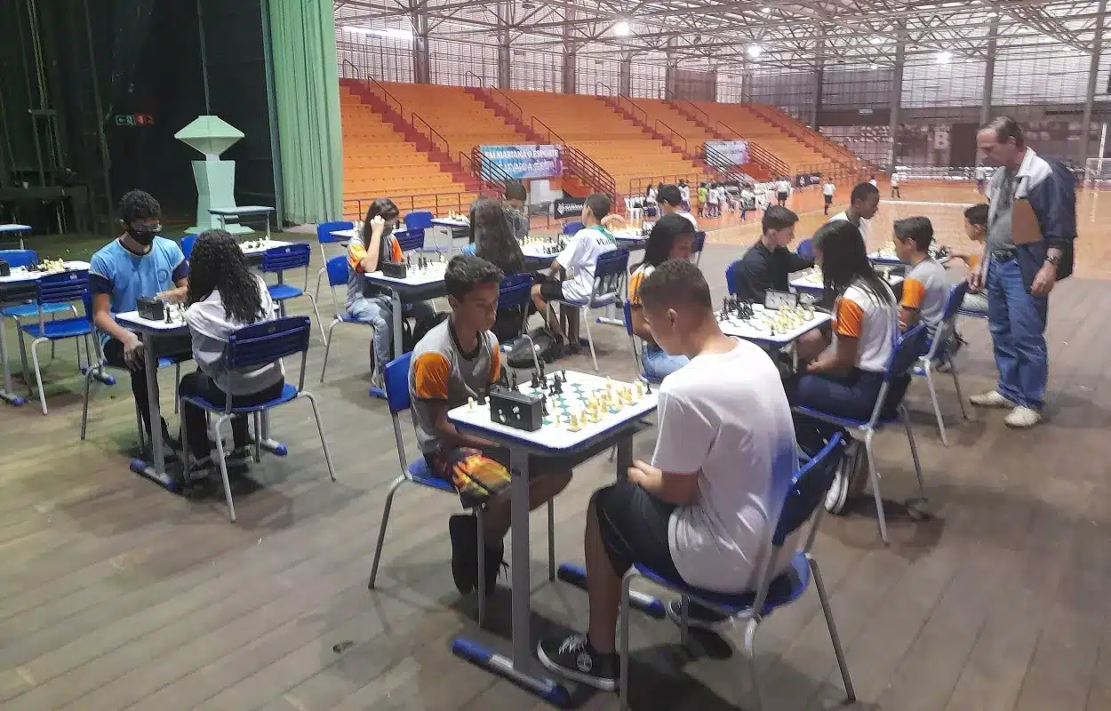 Escola da Lombada palco de Torneio de Xadrez —