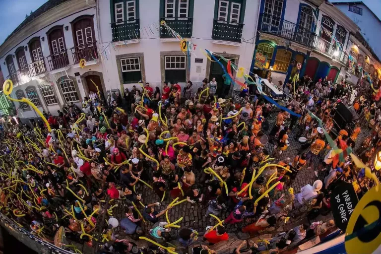 Os Blocos de Rua mais famosos do Carnaval – e-lens