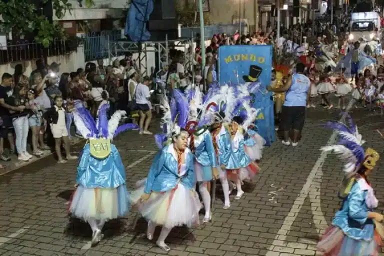 Carnaval 2023, em Mariana, não vai ter desfile de4 escolas de samba