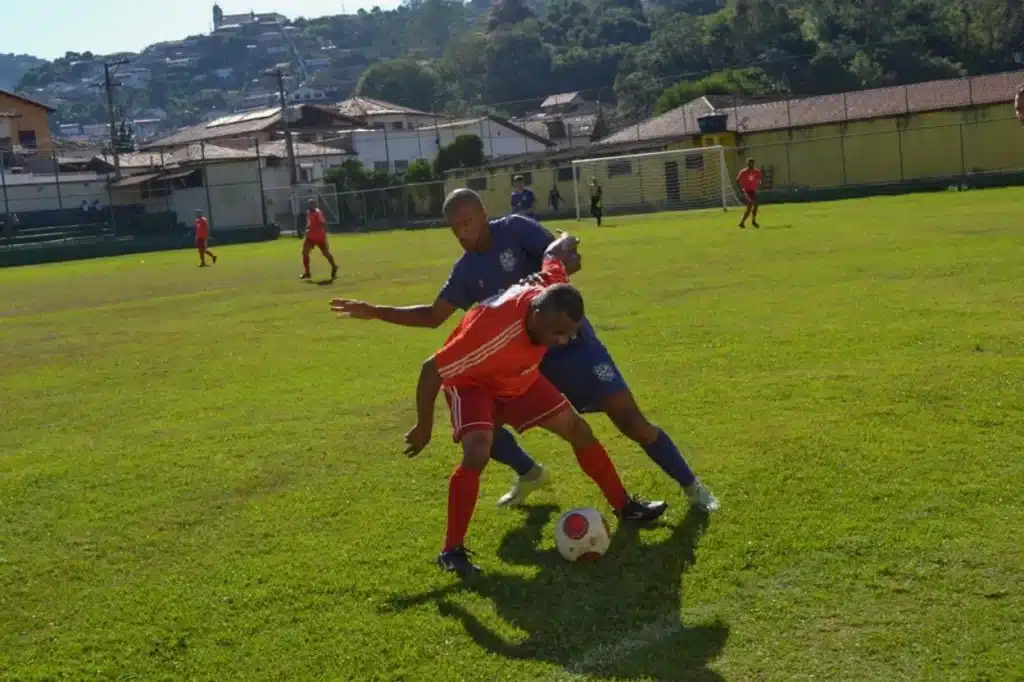 Equipes de Ouro Preto, Guarany e Bebi Água, empatam na primeira partida da fase semifinal da Copa LEO