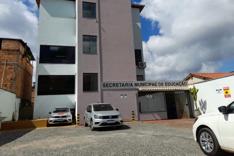 Secretaria Municipal de Educação alega que todos os pagamentos relacionados ao transporte escolar foram feitos nos prazos legais