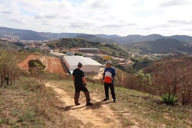 Vista parcial da cidade, a partir do início da trilha estabelecida para a edição de 2023 do Iron Biker Brasil