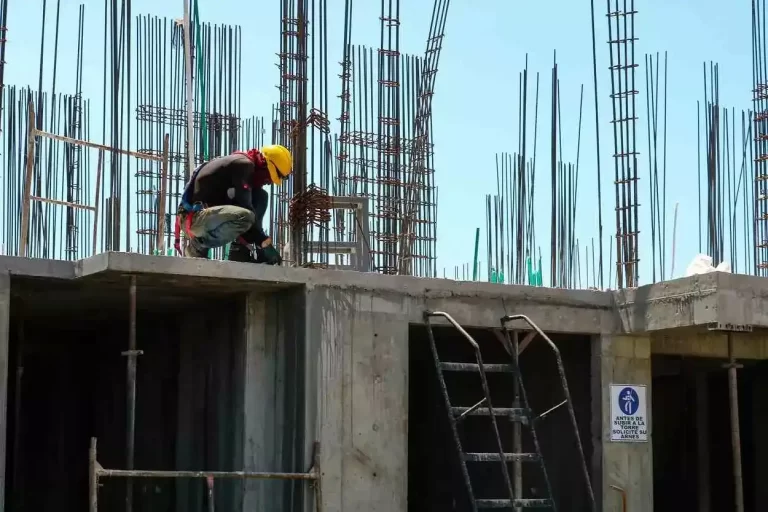 A construção civil foi o setor do mercado de trabalho com melhor desempenho em termos de número de admissões em Mariana, no ano passado