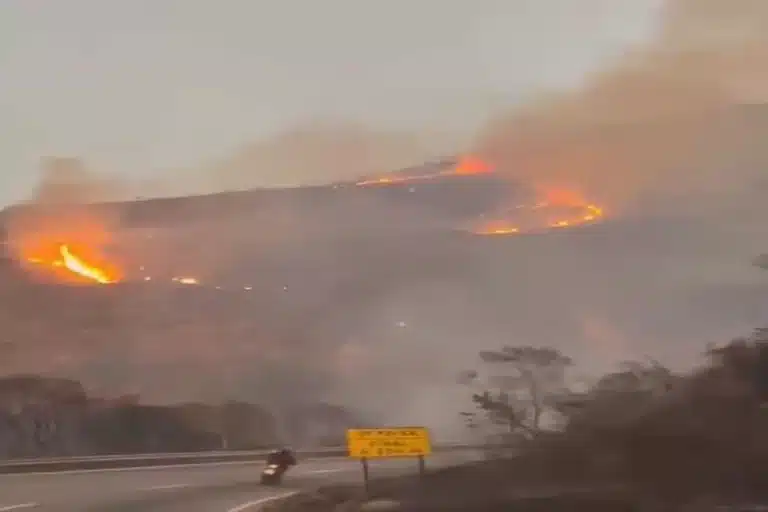 A fumaça causada pelas queimadas incomoda os moradores.