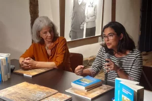 Jurema Machado (esquerda) e Adelaide Dias fizeram a apresentação e autografaram os livros lançados pelo instituto Pedra no Museu de Mariana