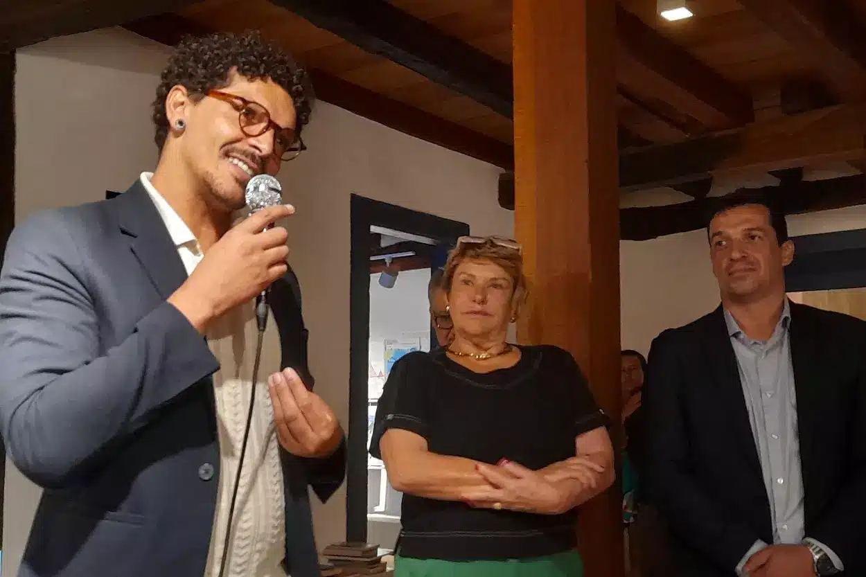 Eduardo Batista (à esquerda), Sônia Azzi e Marcelo Costa prestigiaram o evento promovido pelo Instituto Pedra