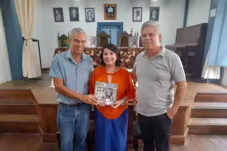 Livro cria lenda da visita de José Pereira Arouca à câmara de Mariana